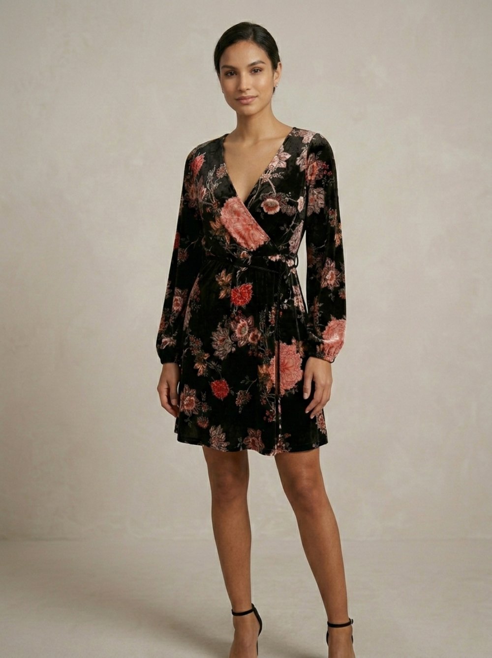 dress_short_floral-2 Μίνι Φόρεμα floral κρουαζέ μαύρο - Image 1