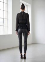 Διάφανο Top με κέντημα - μαύρο - Image 2