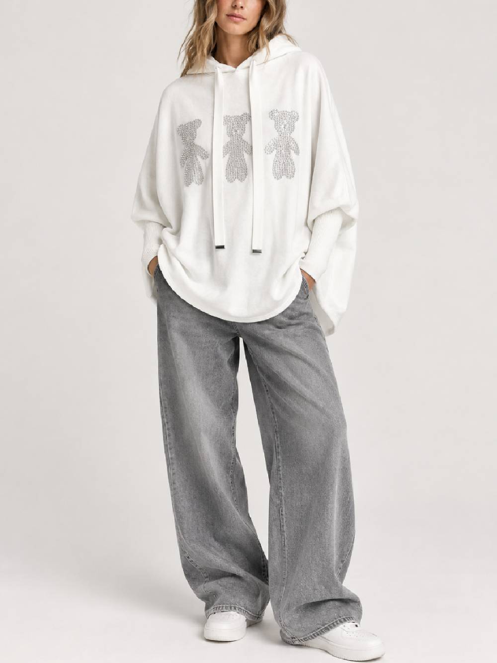 sweater_oversized_hoodie_white-1 Oversized Πουλόβερ με Κουκούλα και Στρας Μοτίφ-Λευκό - Image 1